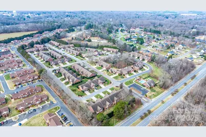 906 3rd Street Drive NE, Conover, NC 28613 - Photo 34