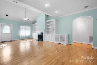 906 3rd Street Drive NE, Conover, NC 28613 - Photo 6