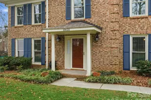 10625 Fairway Ridge Rd, Charlotte, NC 28277 - Photo 2