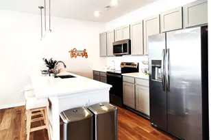 3322 Hutton Gdns Ln, Charlotte, NC 28269 - Photo 2