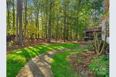 9421 Briarwick Lane, Charlotte, NC 28277 - Photo 40