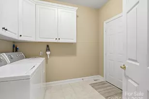 9421 Briarwick Ln, Charlotte, NC 28277 - Photo 36