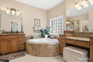 9421 Briarwick Ln, Charlotte, NC 28277 - Photo 26