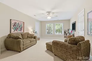 9421 Briarwick Ln, Charlotte, NC 28277 - Photo 34