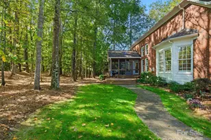 9421 Briarwick Ln, Charlotte, NC 28277 - Photo 42