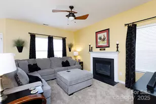 722 Chelton Ln, Fort Mill, SC 29715 - Photo 4