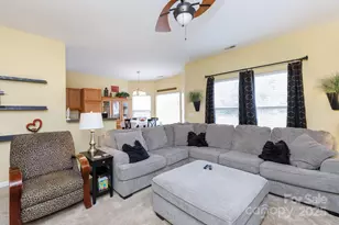 722 Chelton Ln, Fort Mill, SC 29715 - Photo 6