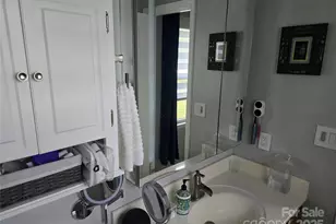 5202 Robin Ln, Randleman, NC 27317 - Photo 6