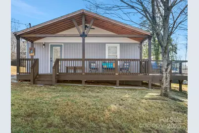 240 Norleon Avenue, Hendersonville, NC 28791 - Photo 2