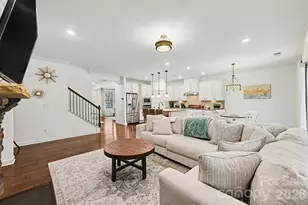 4009 Thames Cir, Fort Mill, SC 29715 - Photo 8