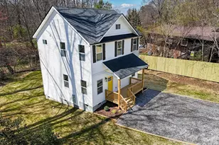 174 Atwood Dr, Hendersonville, NC 28791 - Photo 4