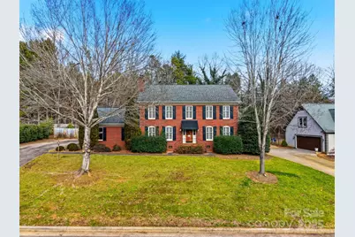 147 35th Avenue NE, Hickory, NC 28601 - Photo 2