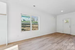 709 Hillsdale Dr, Cherryville, NC 28021 - Photo 6