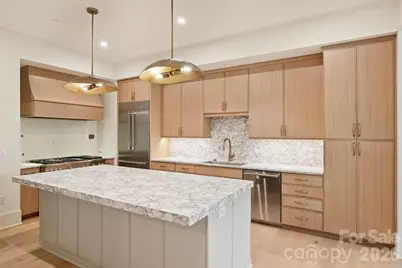 409 Queens Road #201, Charlotte, NC 28207 - Photo 8