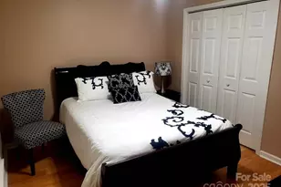 709 Villas Ct, Asheville, NC 28806 - Photo 12