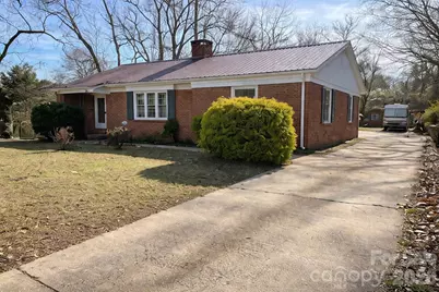 735 W Sumter Street, Shelby, NC 28150 - Photo 1