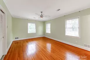 1311 Burtonwood Cir, Charlotte, NC 28212 - Photo 26