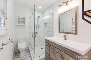 1311 Burtonwood Cir, Charlotte, NC 28212 - Photo 28