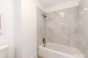 1311 Burtonwood Cir, Charlotte, NC 28212 - Photo 34