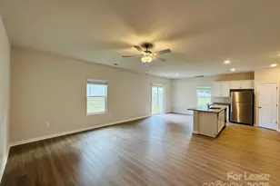 6322 Lowe Ln, Charlotte, NC 28214 - Photo 4