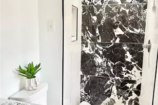 3524 Donovan Pl, Charlotte, NC 28215 - Photo 14