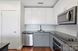 333 W Trade St, Charlotte, NC 28202 - Photo 20