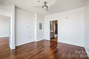 333 W Trade St, Charlotte, NC 28202 - Photo 26