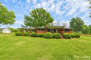 2590 Otis Dellinger Rd, Lincolnton, NC 28092 - Photo 1