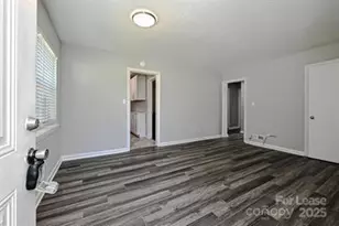 1229 Effingham Rd, Charlotte, NC 28208 - Photo 14