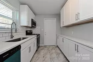 1229 Effingham Rd, Charlotte, NC 28208 - Photo 2