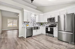 1951 Northridge Ct, Statesville, NC 28625 - Photo 8