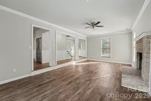 1635 Bear Mountain Rd, Charlotte, NC 28214 - Photo 10