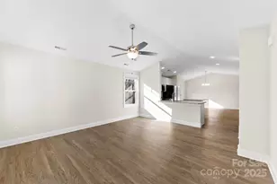 112 Springfield Rd, Statesville, NC 28625 - Photo 6