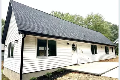 501 E Robinson Street, Dallas, NC 28034 - Photo 2