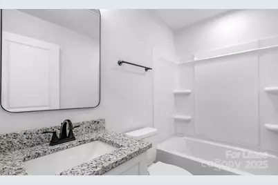 501 E Robinson Street, Dallas, NC 28034 - Photo 4