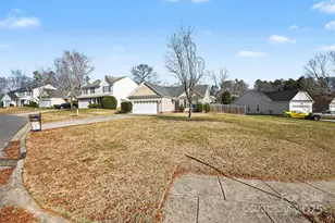 148 Rhyne Springs Rd, Mount Holly, NC 28120 - Photo 2