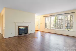 100 Wolf Shoals Dr, Hendersonville, NC 28739 - Photo 8