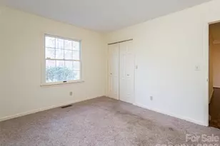 100 Wolf Shoals Dr, Hendersonville, NC 28739 - Photo 32