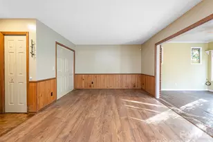 100 Wolf Shoals Dr, Hendersonville, NC 28739 - Photo 18