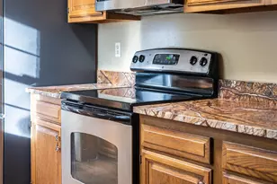 100 Wolf Shoals Dr, Hendersonville, NC 28739 - Photo 18