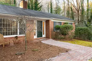 100 Wolf Shoals Dr, Hendersonville, NC 28739 - Photo 8