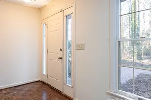 100 Wolf Shoals Dr, Hendersonville, NC 28739 - Photo 10