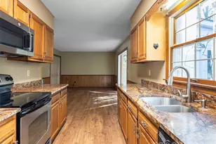 100 Wolf Shoals Dr, Hendersonville, NC 28739 - Photo 20