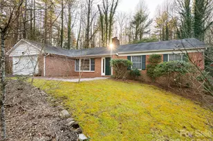 100 Wolf Shoals Dr, Hendersonville, NC 28739 - Photo 4