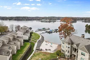 13820 Queens Harbor Rd, Charlotte, NC 28278 - Photo 2