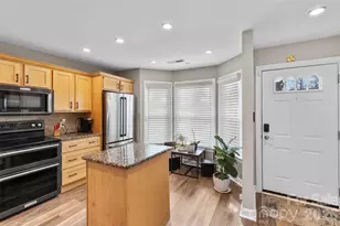 13820 Queens Harbor Rd, Charlotte, NC 28278 - Photo 16