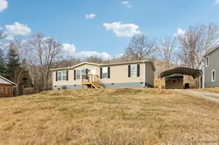 3195 N Clear Creek Rd, Hendersonville, NC 28792 - Photo 20