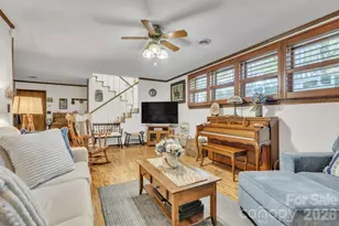 219 Raintree Dr, Hendersonville, NC 28791 - Photo 18