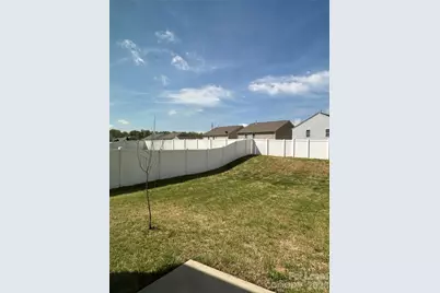 2431 Tallet Trace, Charlotte, NC 28216 - Photo 4