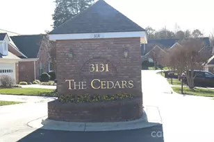 3131 9th Street Drive NE, Hickory, NC 28601 - Photo 2